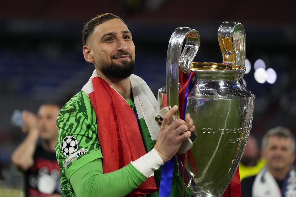 霍伊伦德梅开二度 那不勒斯击败尤文后登上意甲榜首